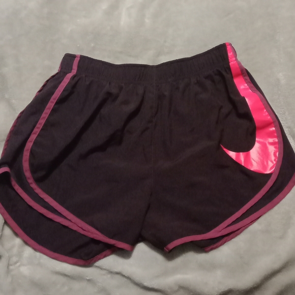 Nike Shorts - Picture 12 of 14